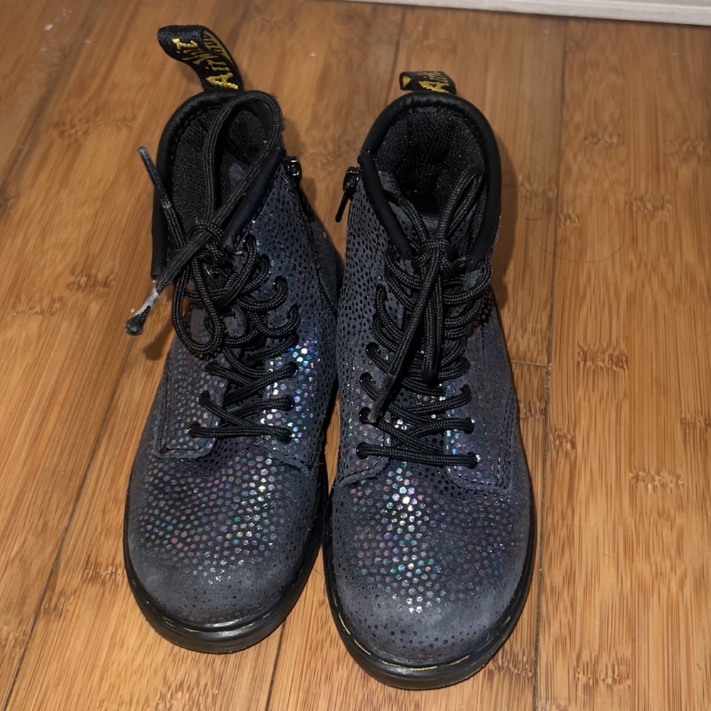Dr.martens lace up boots - Picture 3 of 4